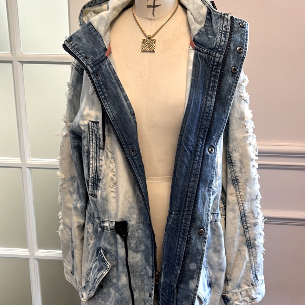 Smoke Rise distressed denim jacket - Picture 10 of 12